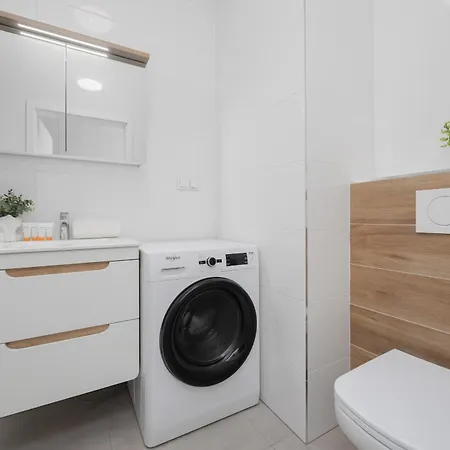 Lägenhet Bright & Modern With Balcony In Bemowo District By Renters Warszawa