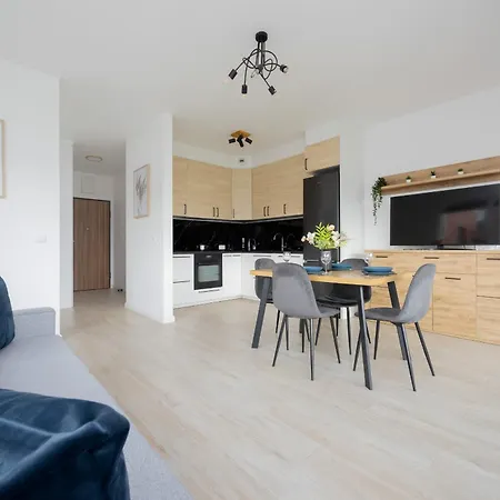 Lägenhet Bright & Modern With Balcony In Bemowo District By Renters