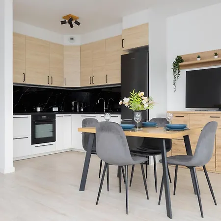 Bright & Modern With Balcony In Bemowo District By Renters Apartment