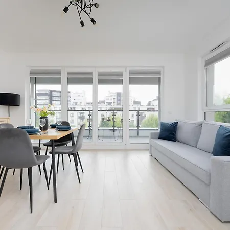 Bright & Modern With Balcony In Bemowo District By Renters * Varsó